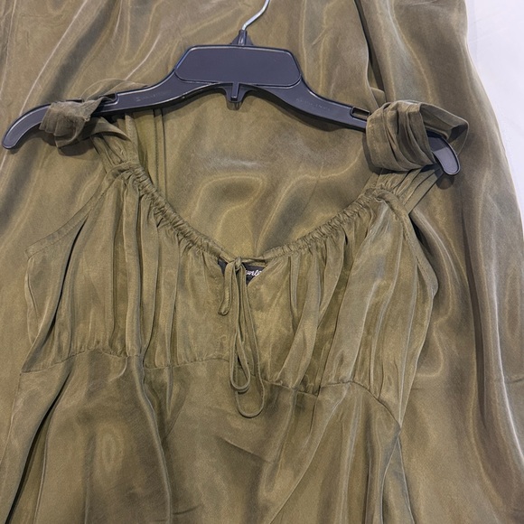 Madewell olive green maxi dress - Picture 4 of 16